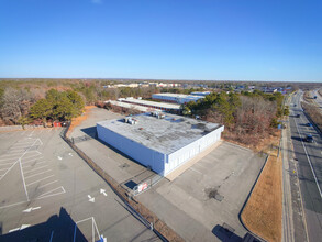 611 Sunrise Hwy W, Patchogue, NY for rent Building Photo- Image 1 of 4