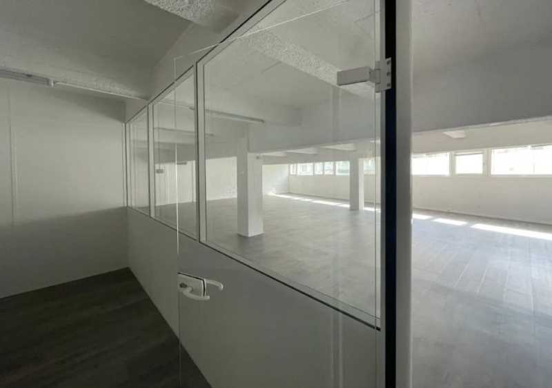 Office in Montreuil to rent Interior Photo- Image 1 of 5