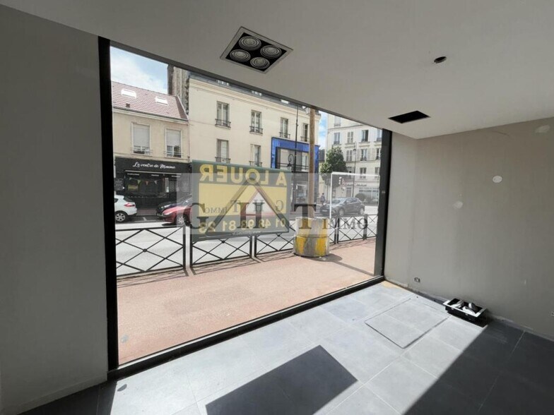 Retail in Saint-Maur-des-Fossés to rent - Interior Photo - Image 3 of 8