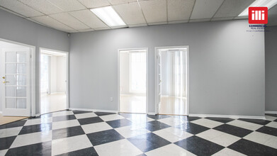 20501 Ventura Blvd, Woodland Hills, CA for rent Interior Photo- Image 1 of 23