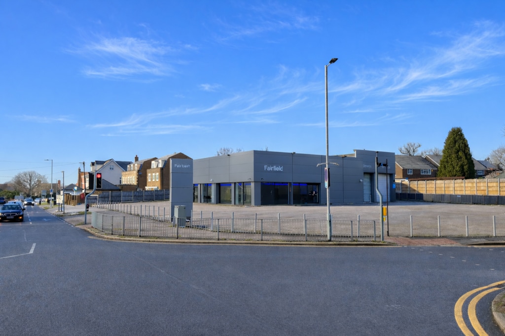 London Rd, Billericay for sale Primary Photo- Image 1 of 2