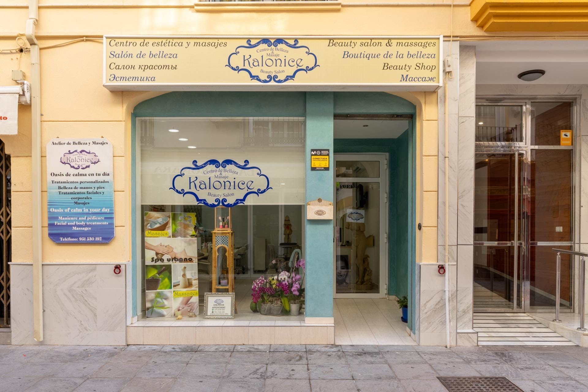 Calle de la Cruz, 1, Fuengirola, Málaga to rent Building Photo- Image 1 of 11