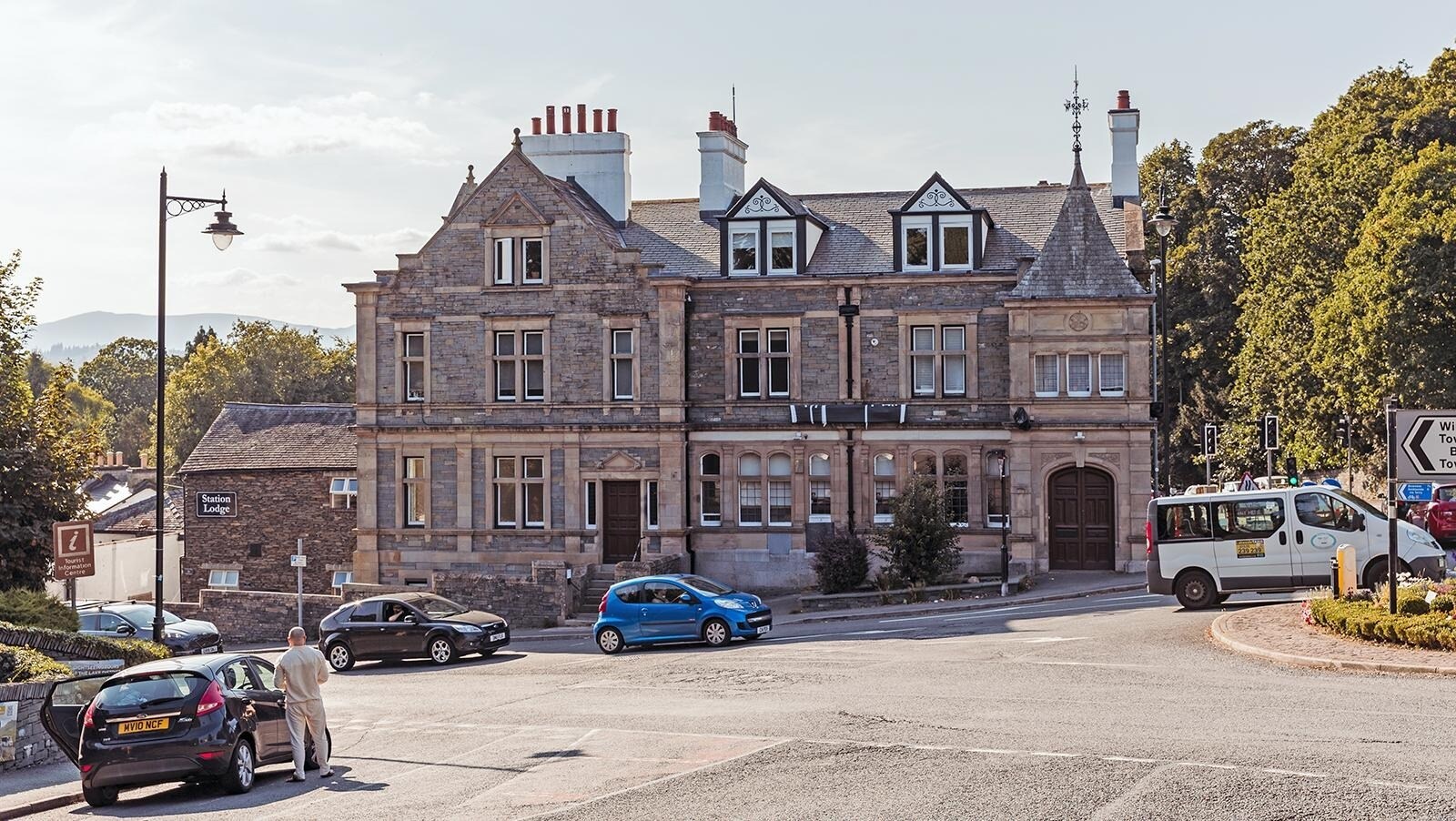 2 High St, Windermere for sale Building Photo- Image 1 of 1