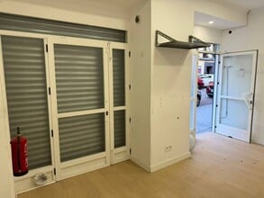 Retail in Madrid, Madrid to rent Interior Photo- Image 2 of 5