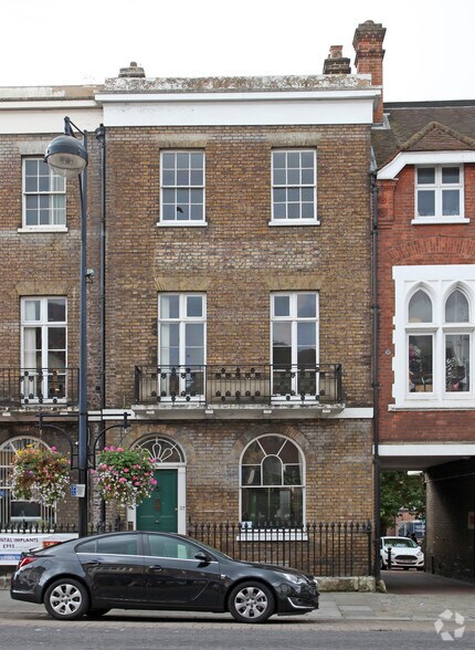 27 High St, High Wycombe for sale - Primary Photo - Image 1 of 1