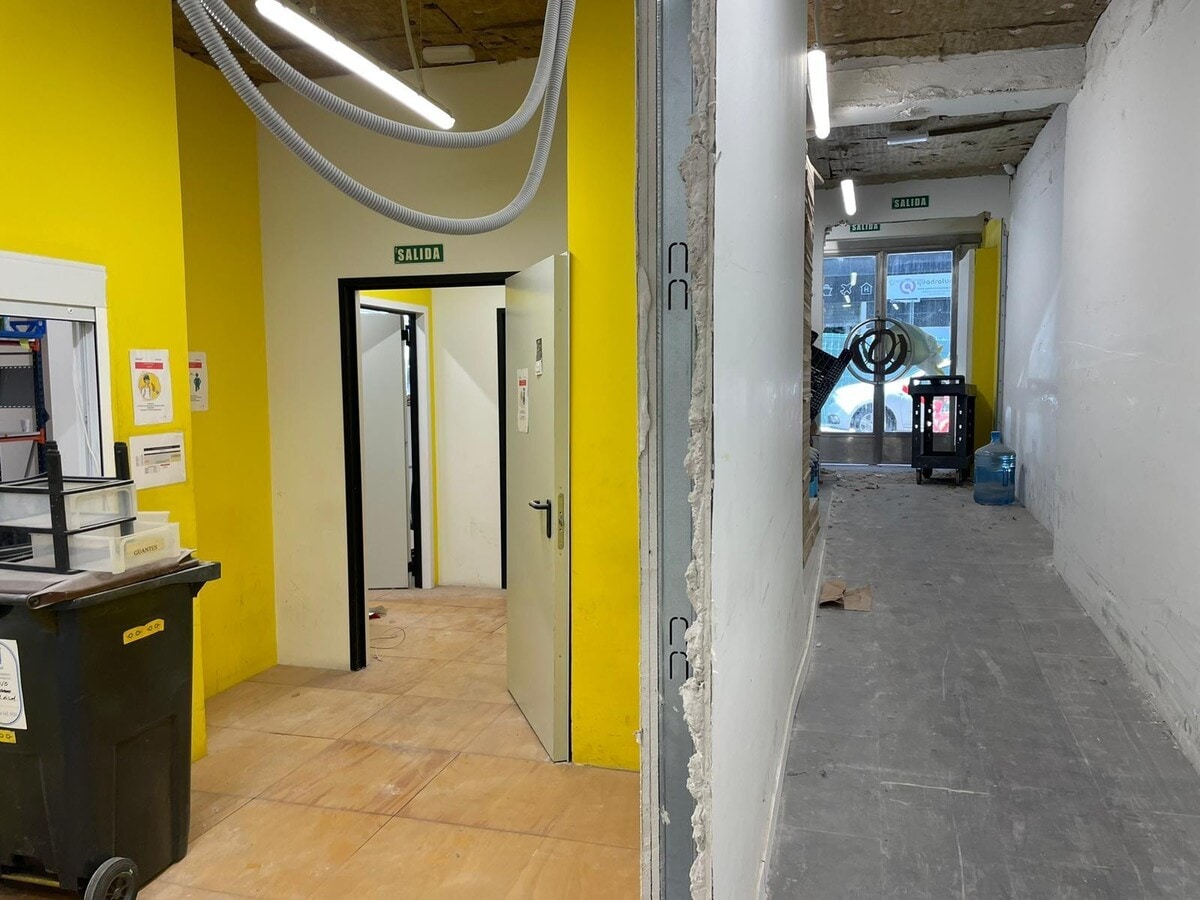 Madrid, MAD 28014 - Unit 01 -  - Interior Photo - Image 2 of 8