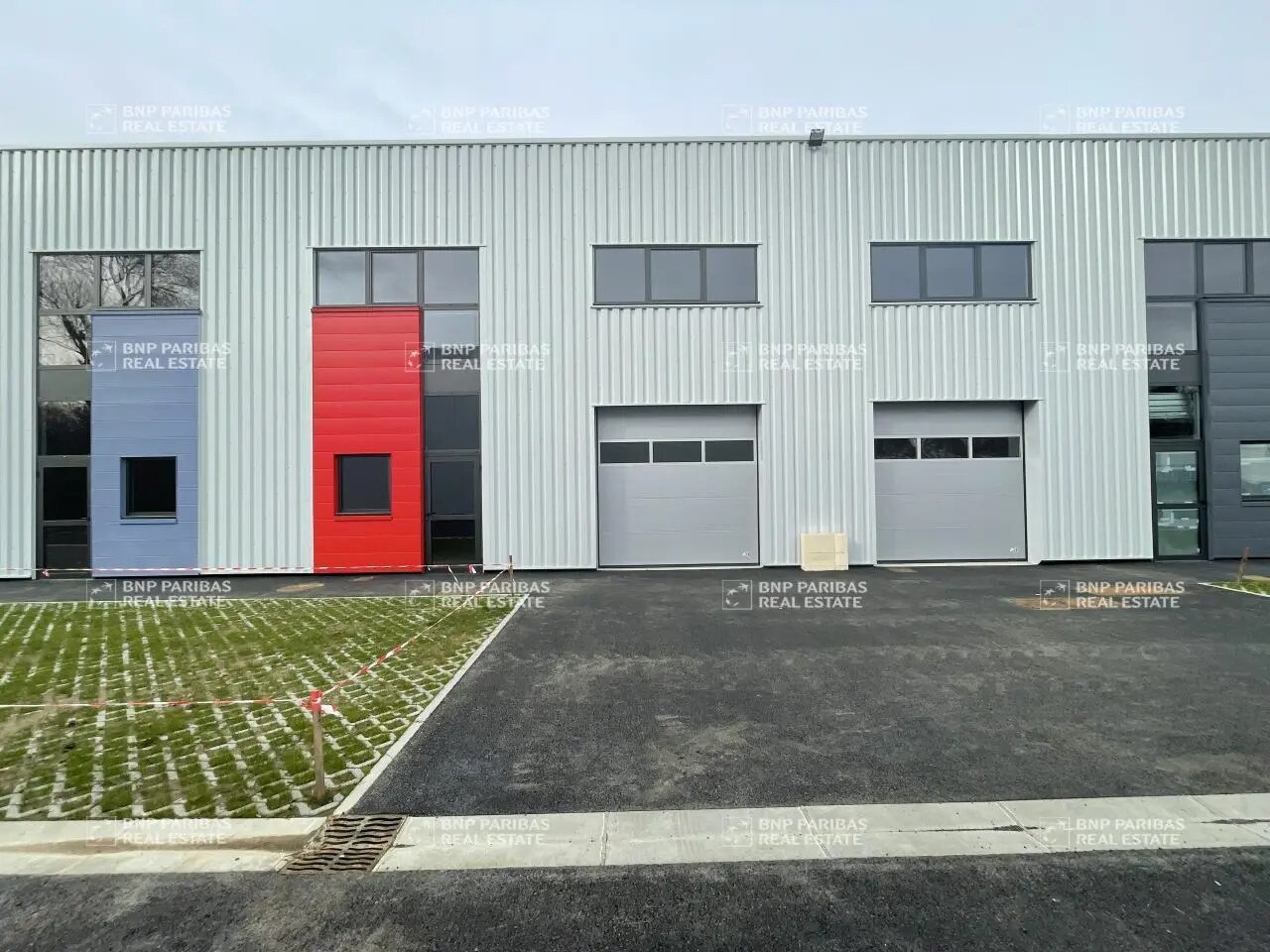 Light Industrial in La Chapelle-sur-Erdre for sale Building Photo- Image 1 of 9