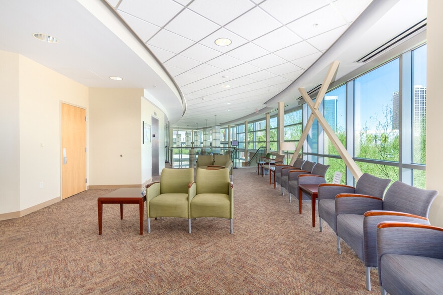 3090 N 3rd Ave, Phoenix, AZ for sale - Interior Photo - Image 2 of 35