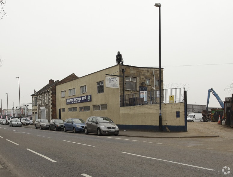 Feeder Road and Small Street portfolio of 6 properties for sale on LoopNet.co.uk - Building Photo - Image 3 of 9