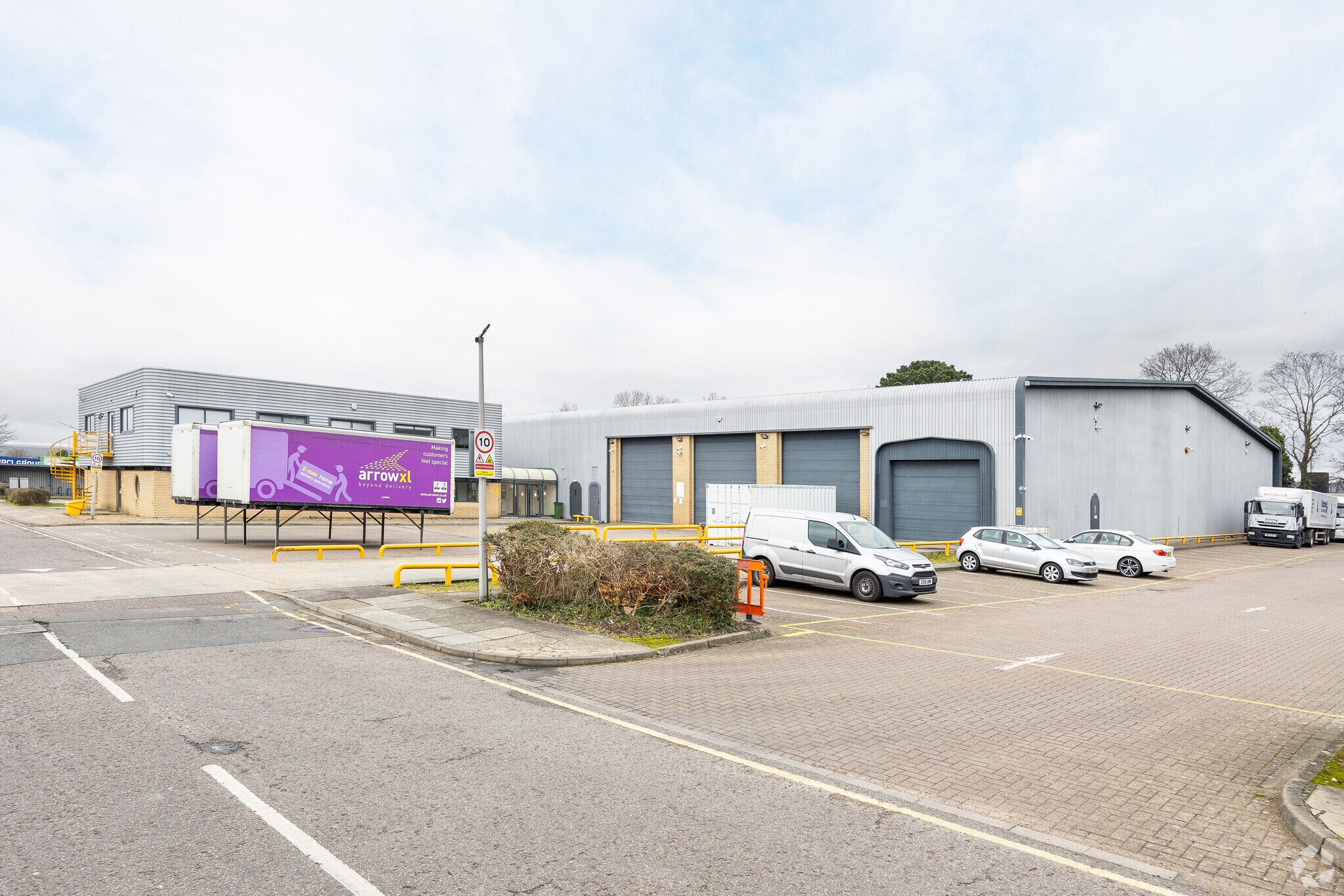 Robinson Way, Portsmouth for sale Primary Photo- Image 1 of 1