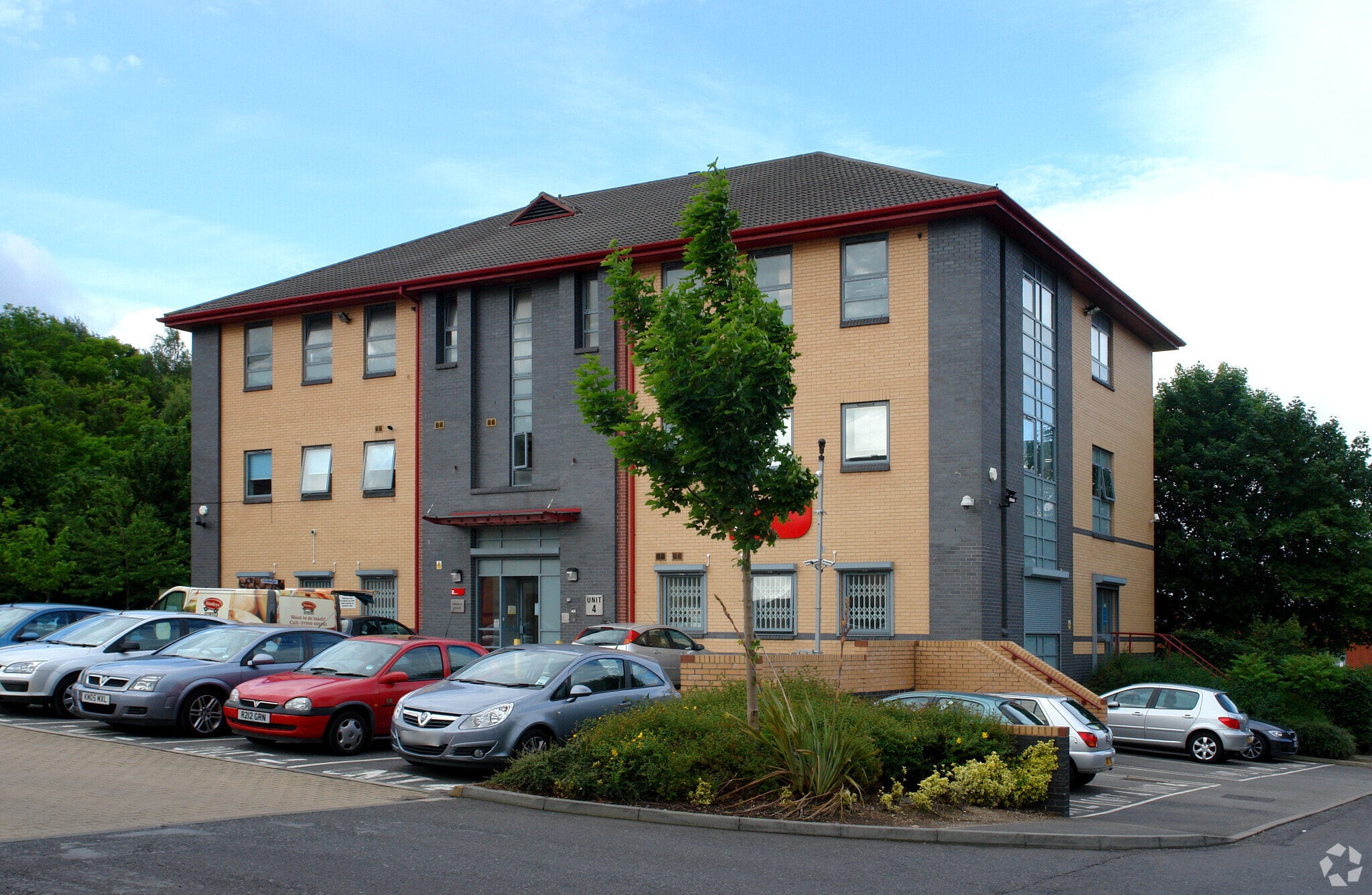 Elland Rd, Leeds to rent Primary Photo- Image 1 of 3