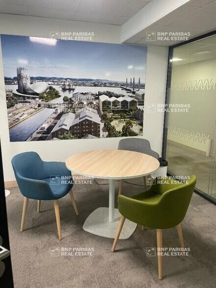 Office in Bordeaux to rent - Interior Photo - Image 1 of 8