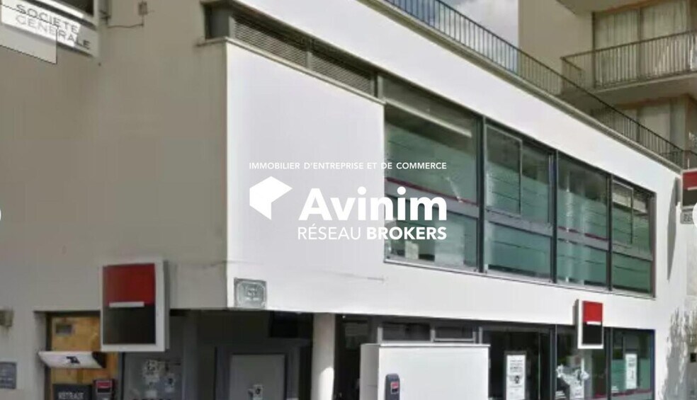 Retail in Boulogne-Billancourt to rent - Building Photo - Image 2 of 2