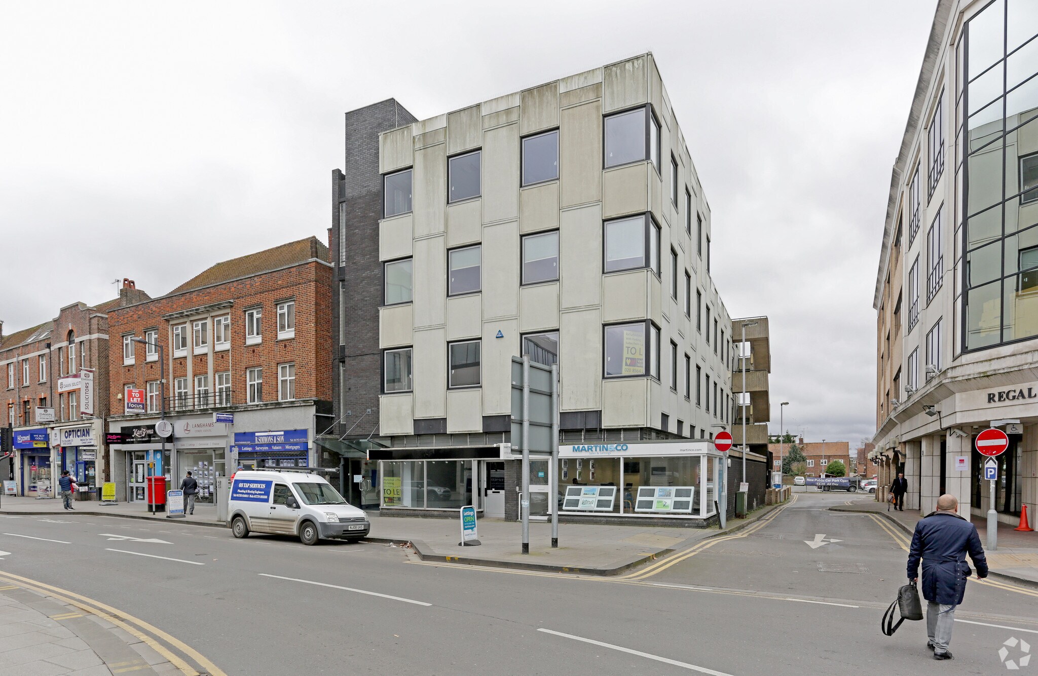 46-48 High St, Slough for sale Primary Photo- Image 1 of 1