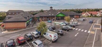 Hackett Pl, Hilperton to rent Building Photo- Image 2 of 2