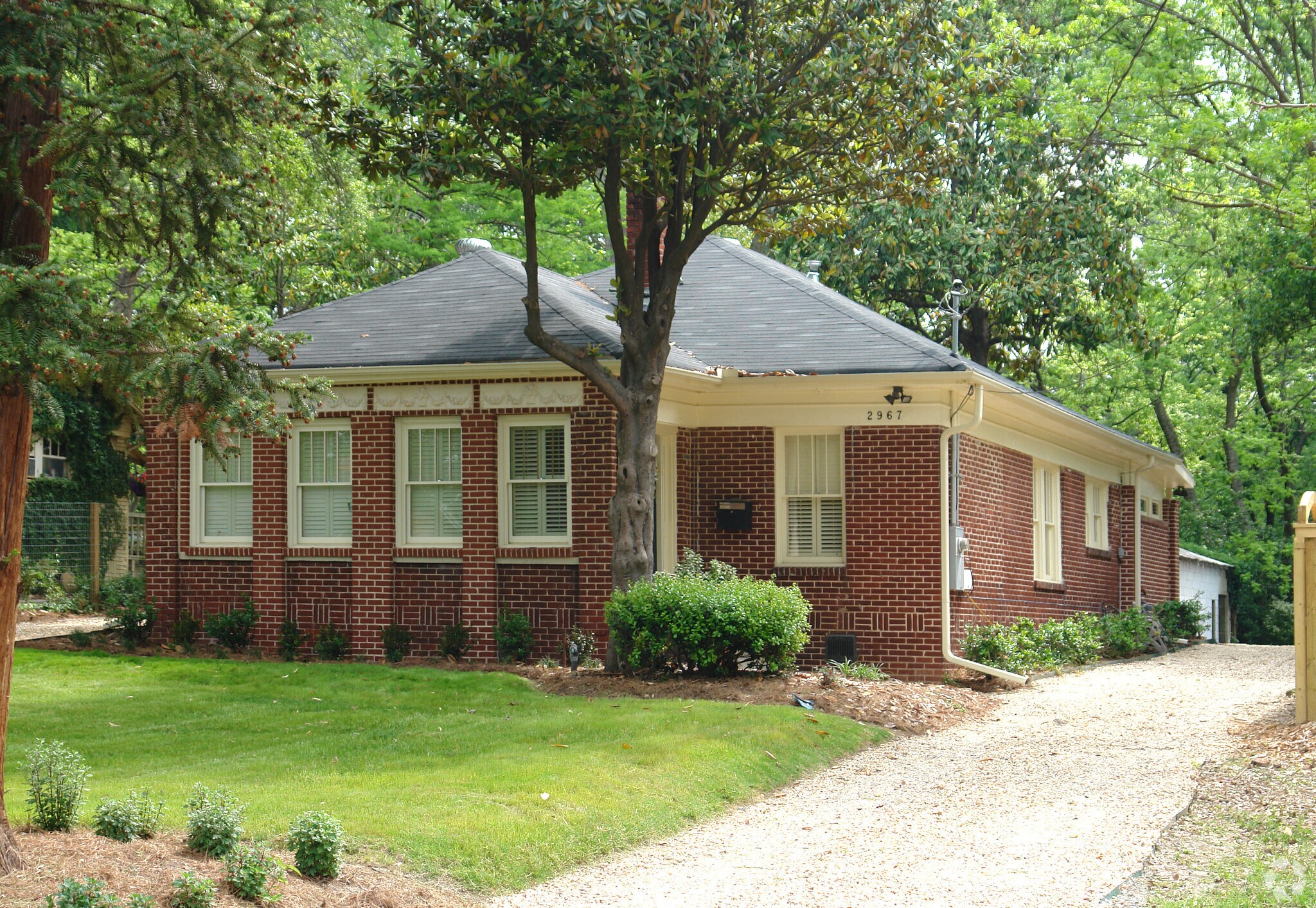 2967 Grandview Ave, Atlanta, GA for sale Primary Photo- Image 1 of 1