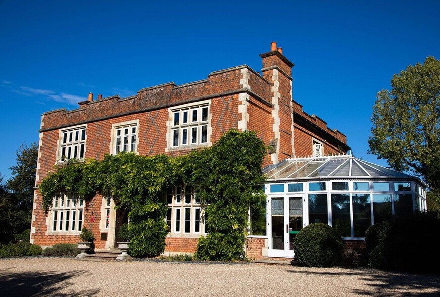 Church Ln, Reading for sale - Primary Photo - Image 1 of 1