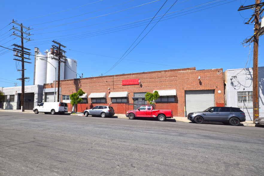 2849 E Pico Blvd, Los Angeles, CA for rent - Building Photo - Image 1 of 7