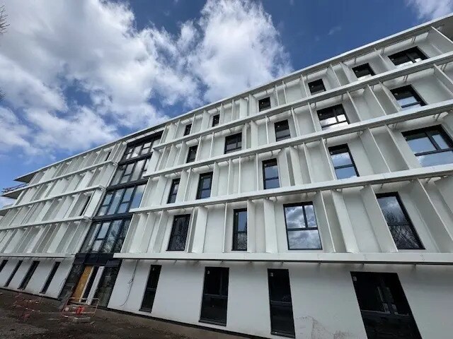 Location Bureaux 112 m² - Photo 1