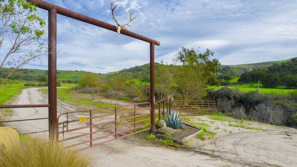 1070 Drum Canyon Rd, Lompoc, CA for sale - Building Photo - Image 1 of 11