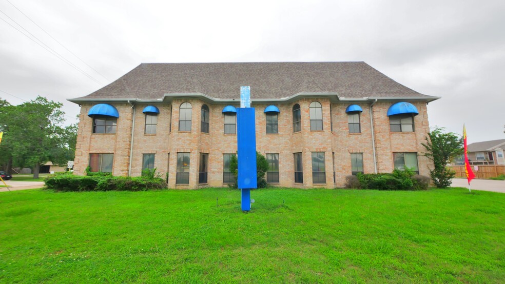 16422 Stuebner Airline Rd, Spring, TX for sale - Building Photo - Image 1 of 10