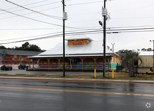 701 N Lake Park Blvd, Carolina Beach, NC for sale Building Photo- Image 1 of 3