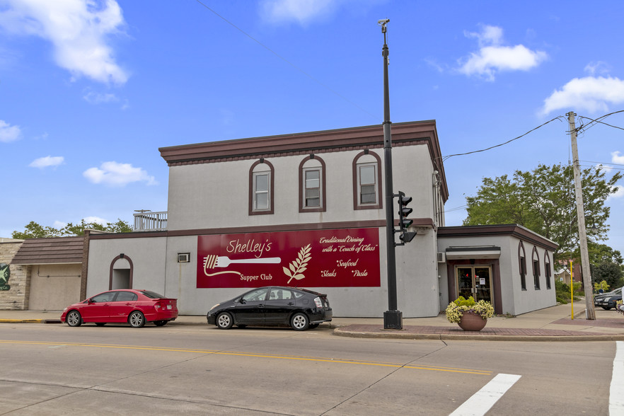 532 Grand Ave, Little Chute, WI for sale - Building Photo - Image 2 of 11