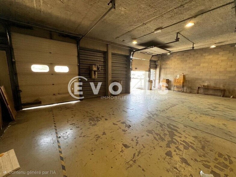 Light Industrial in Lisses to rent - Interior Photo - Image 2 of 15