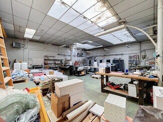 More details for 43 Rue Magenta, Villeurbanne - Light Industrial for Sale
