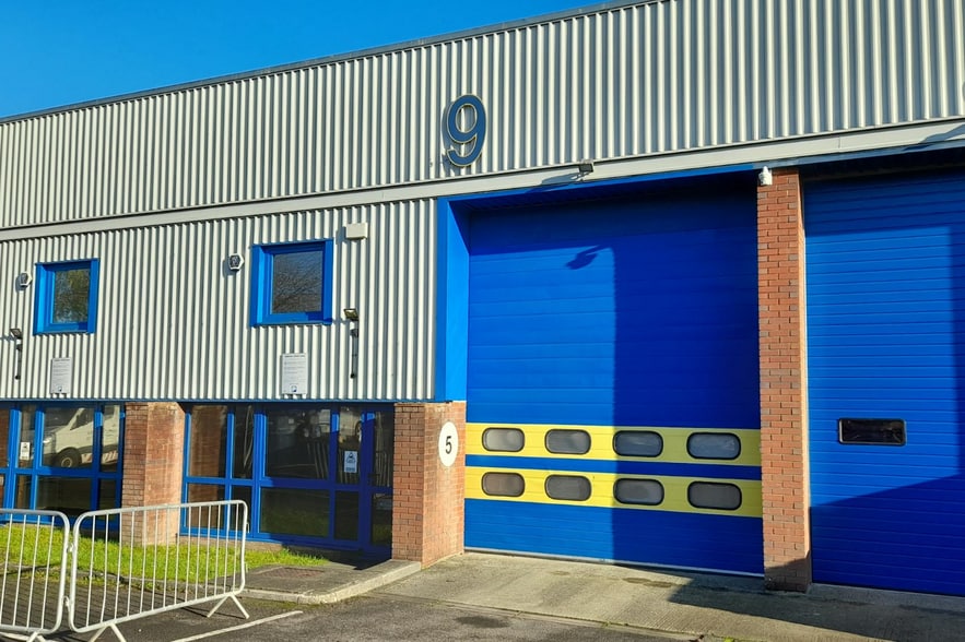 Fyfield Rd, Weyhill to rent - Building Photo - Image 2 of 2