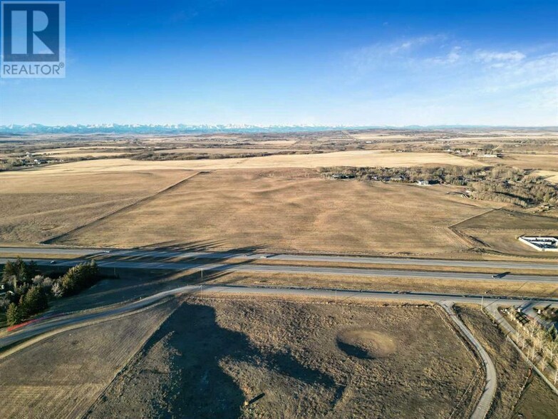 Highway 2A 15 Street E, Okotoks, AB for sale - Primary Photo - Image 1 of 8