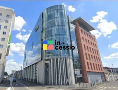 Vente Bureaux 749 m² - Photo 1
