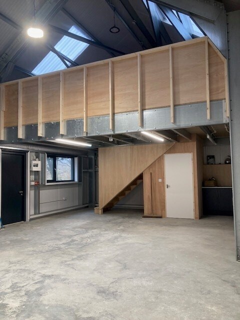 Nanturras, Goldsithney to rent Interior Photo- Image 1 of 9