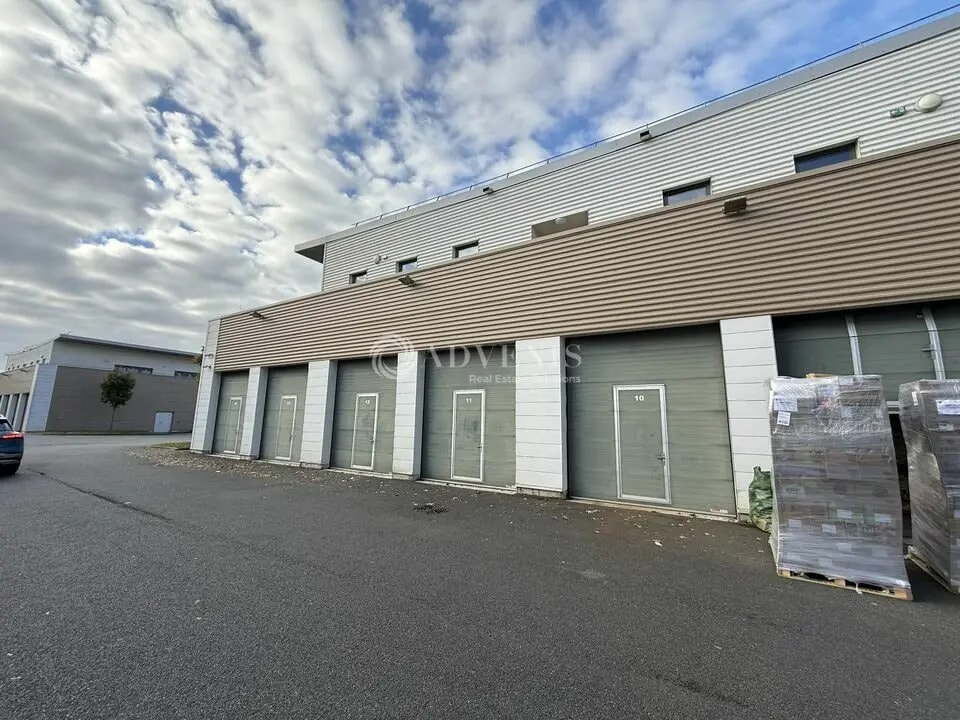 Location Local d'activités 15 m² à 42 m² - Photo 1