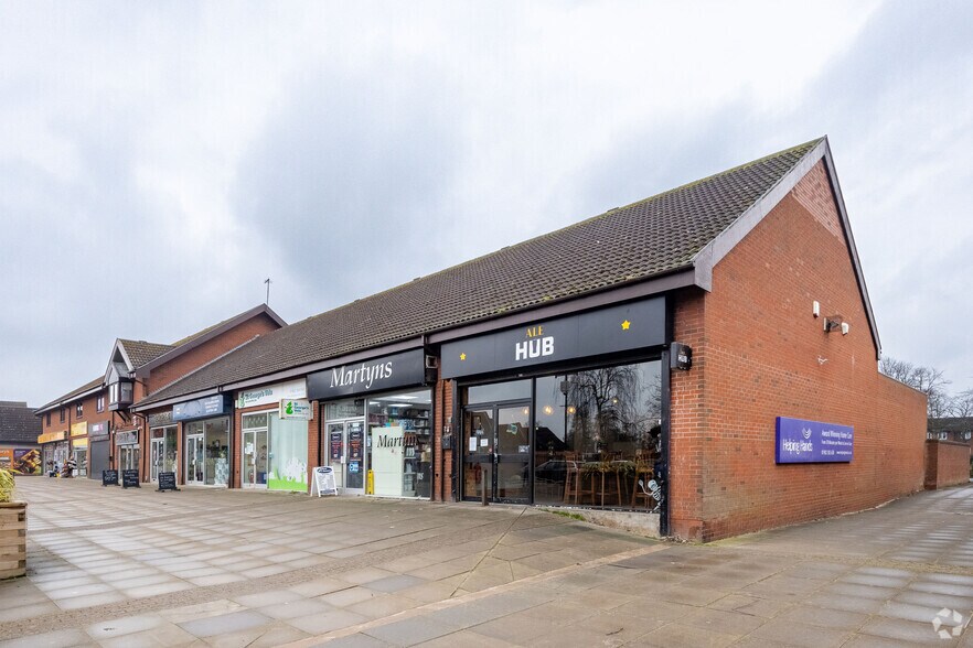 8-15 Anders Sq, Perton for sale - Primary Photo - Image 1 of 1