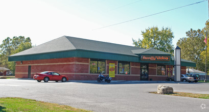 521 W Grand Ave, Haysville, KS for rent Building Photo- Image 1 of 6