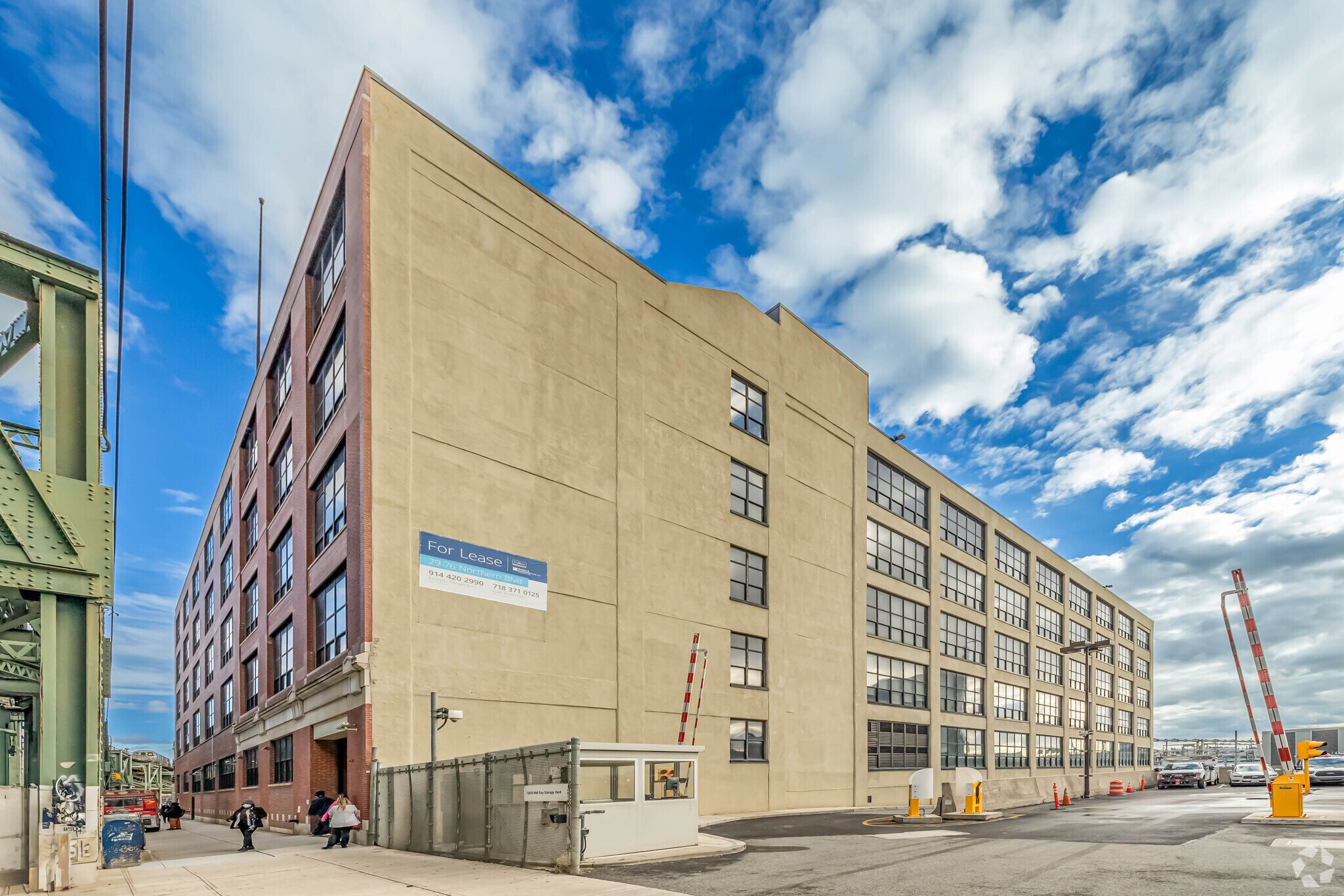 29-76 Northern Blvd, Long Island City, NY to rent Building Photo- Image 1 of 6