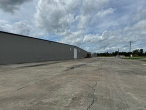 847 W Main St, Lake City, SC to rent Interior Photo- Image 2 of 16