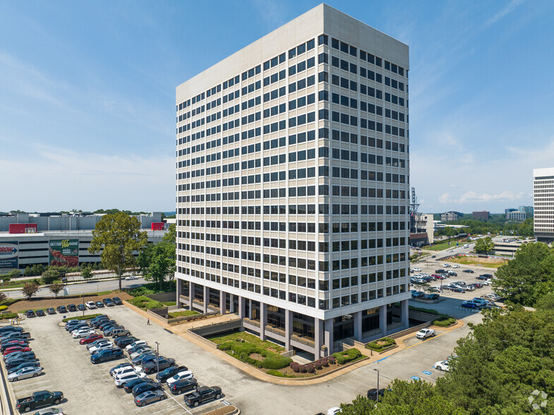 900 Circle 75 Pky SE, Atlanta, GA for rent - Primary Photo - Image 1 of 32