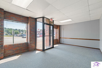 203 Main St, Louisville, NE for rent Interior Photo- Image 1 of 12