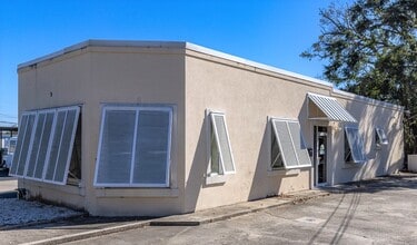 9 W Blount St, Pensacola, FL for rent Building Photo- Image 1 of 5