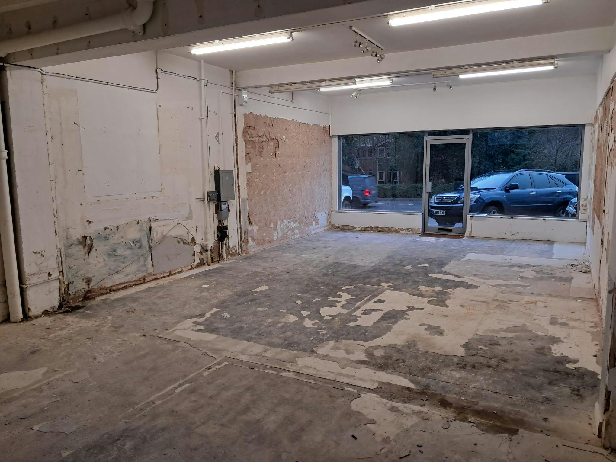 192 Dukes Ride, Crowthorne to rent Building Photo- Image 1 of 2