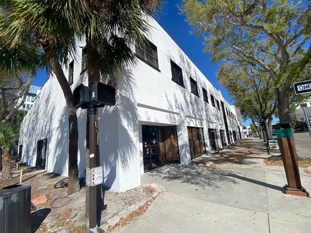 25 Dr Martin Luther King Jr St, Saint Petersburg, FL for rent - Building Photo - Image 2 of 4