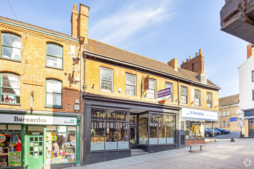 264 High St, Lincoln to rent - Building Photo - Image 2 of 3