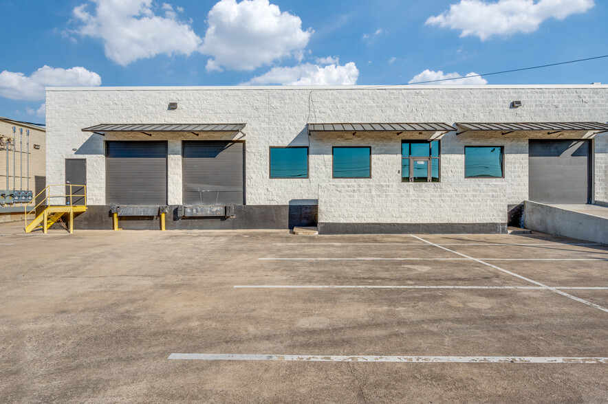 2977 Congressman Ln, Dallas, TX for sale - Building Photo - Image 1 of 9