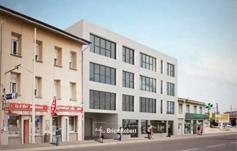 Office in Lyon for sale Building Photo- Image 1 of 10