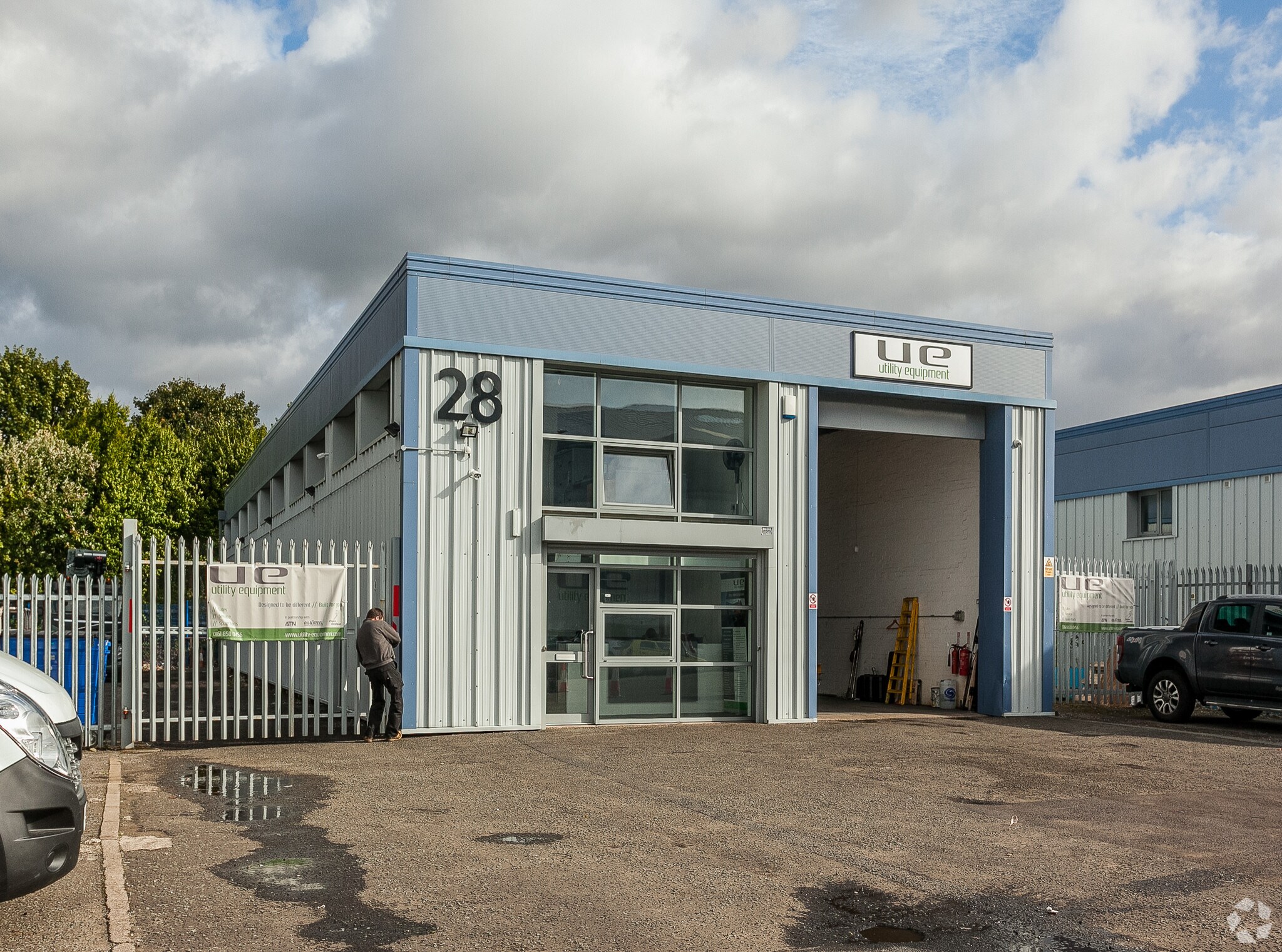28 Longwood Rd, Manchester for sale Primary Photo- Image 1 of 1