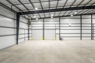 324 E St, Hampton, VA to rent Interior Photo- Image 2 of 6