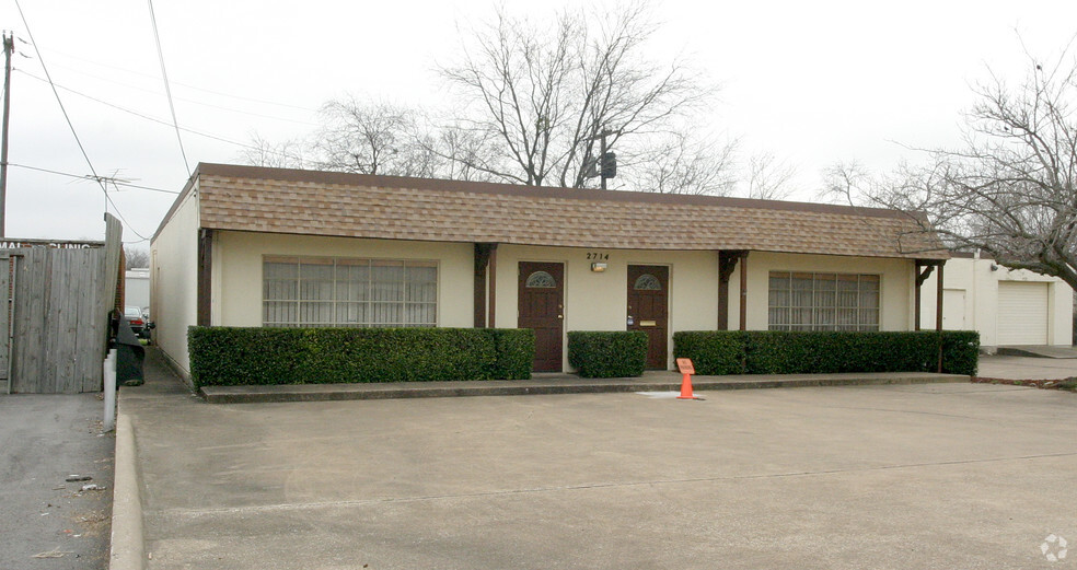 2714 Bomar Ave, Dallas, TX for rent - Building Photo - Image 2 of 3