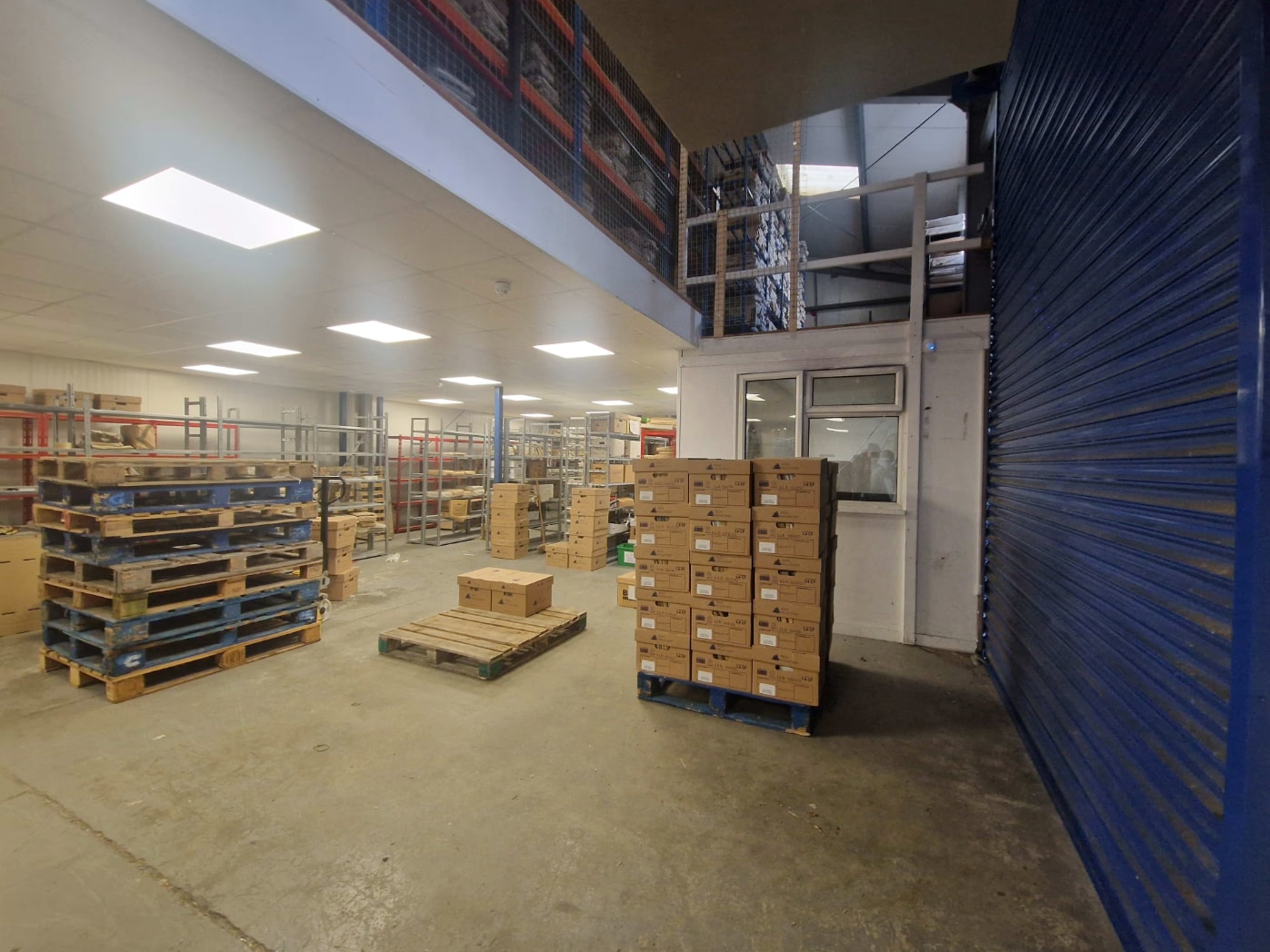 Courtlands Rd, Eastbourne to rent Interior Photo- Image 1 of 4